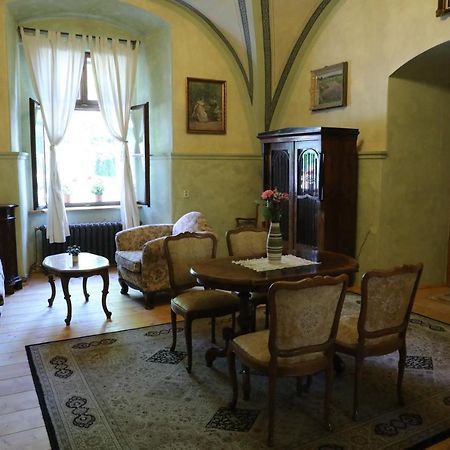 Historicke Apartmany Zelenohorska Posta Nepomuk ภายนอก รูปภาพ